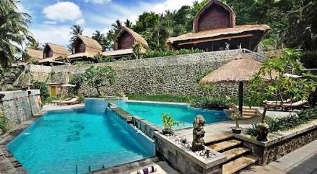 Click to enlarge image West_Lombok_Senggigi_Romantic_Boutique_Hotel_5.jpg